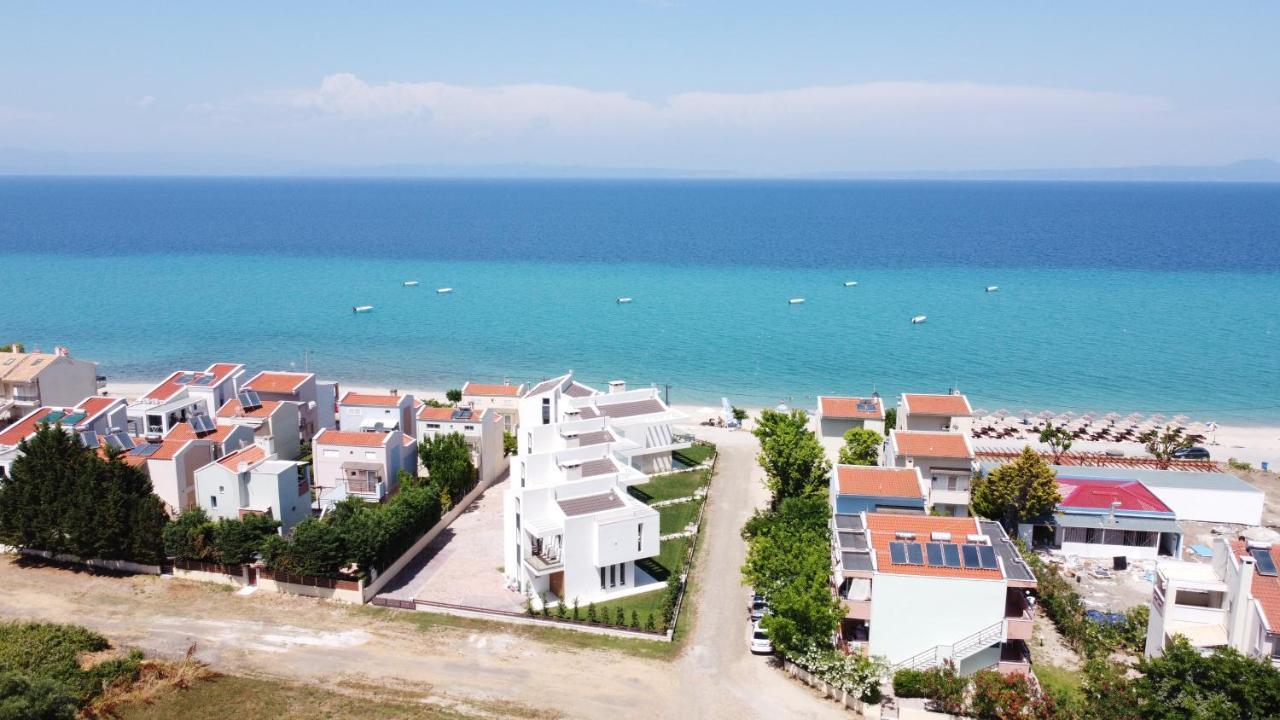 Villa Oleandra By The Sea Polychrono Exterior foto