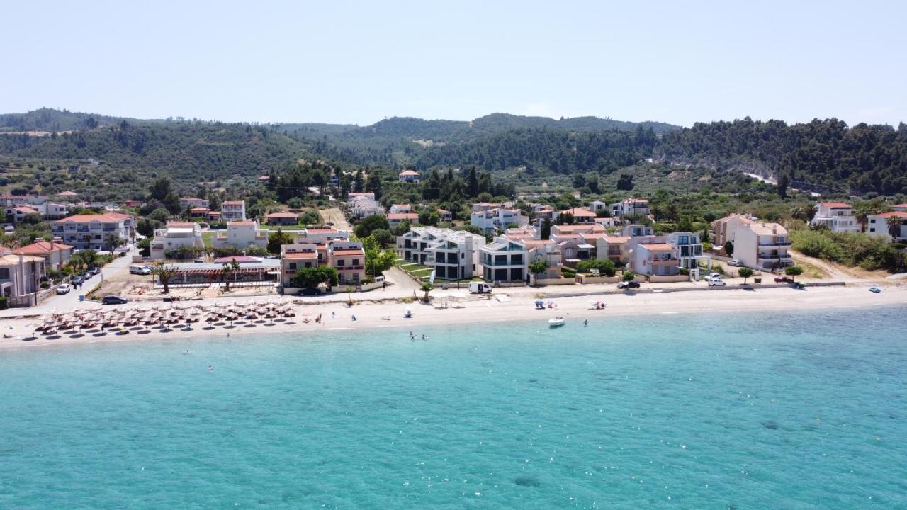 Villa Oleandra By The Sea Polychrono Exterior foto