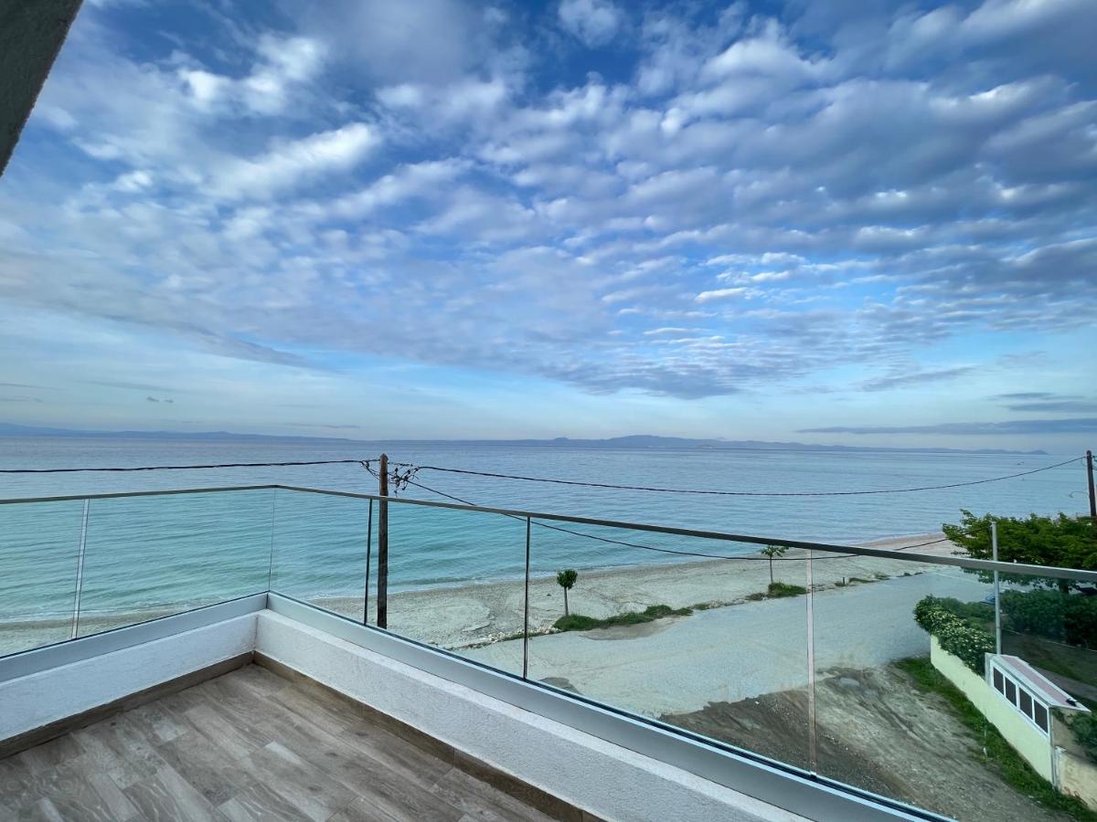Villa Oleandra By The Sea Polychrono Exterior foto